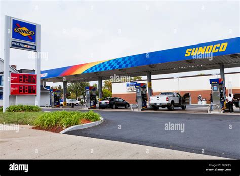  Welcome to Sunoco 0386997100, 1070 Wayne Ave, Chambersburg, PA 17201, your close by gas station for your automotive service needs. Sunoco pursues for quality customer service and is dedicated to giving back to communities it serves. Sunoco is a convenience store and gas distributor with more than 5,200 locations. 